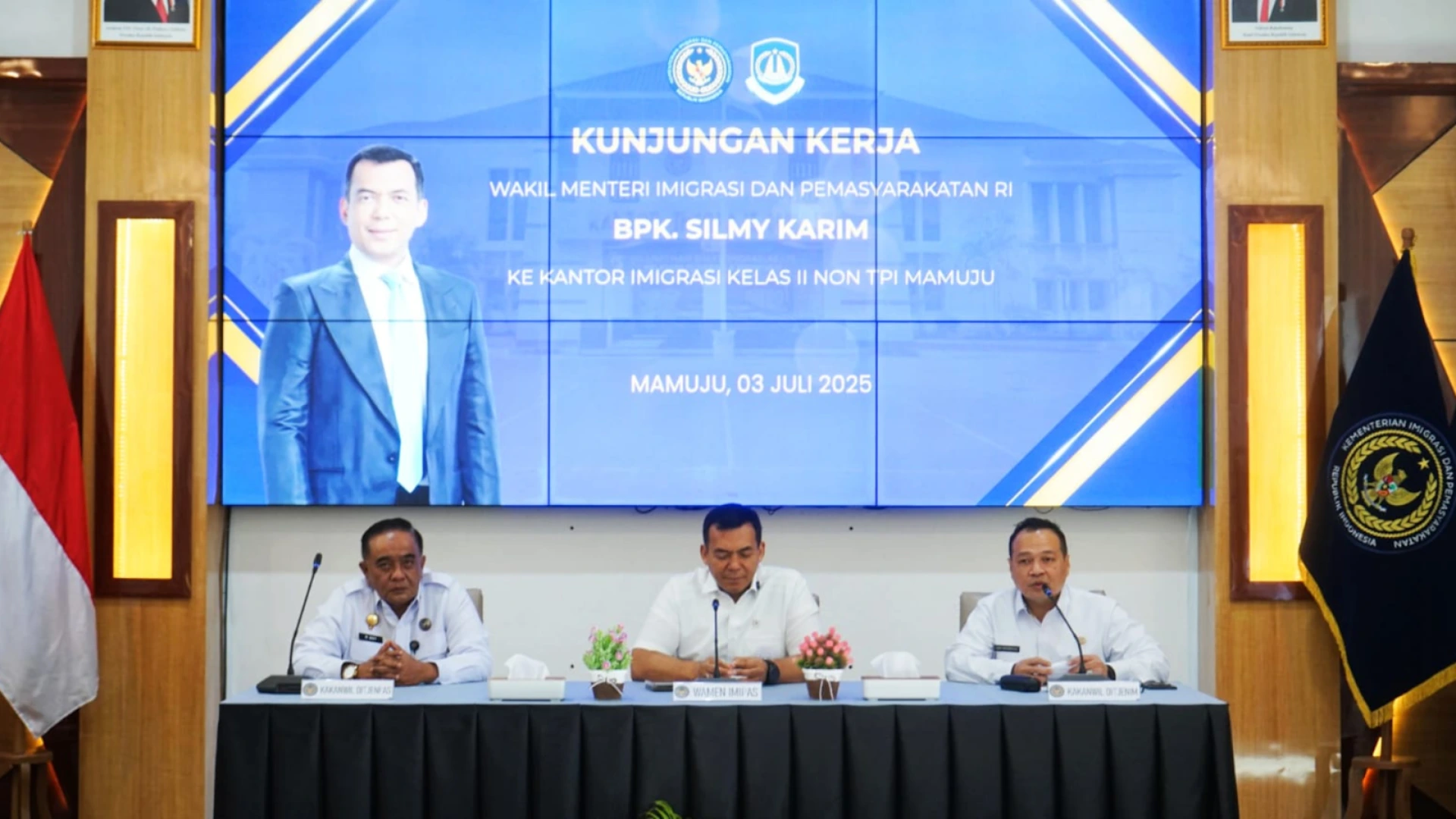 Akselerasi Transformasi Layanan Publik, Silmy Karim Sambangi Imigrasi Mamuju di Sulawesi Barat