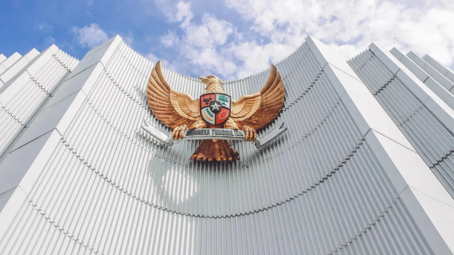 Memaknai Kembali Pancasila Sebagai Perekat Bangsa